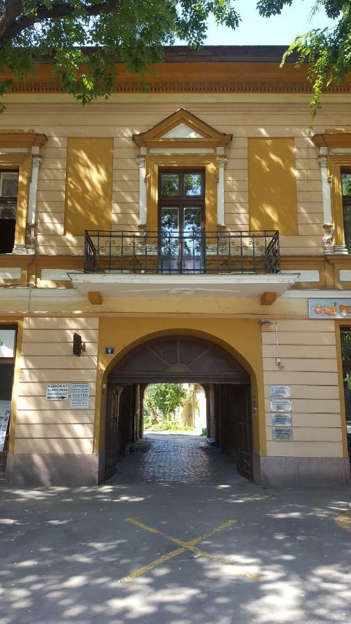 Center Apartment Dunja Суботиця Екстер'єр фото